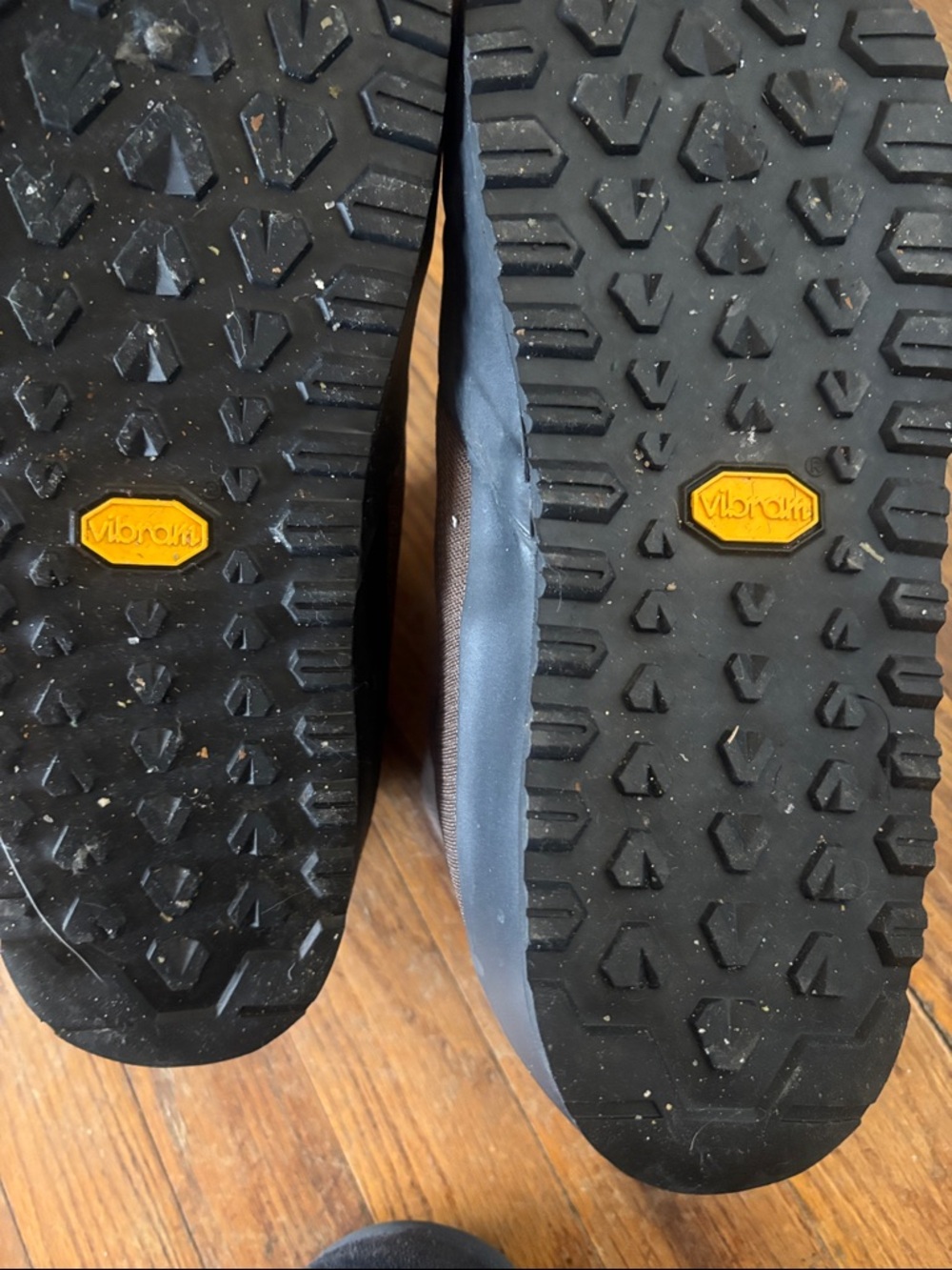 Arcteryx kragg insulated Men's Brown Slip-On Shoes - Picture 6 of 8